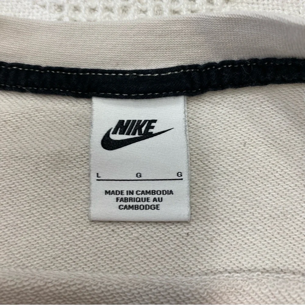 Nike Oversized Cropped Sweatshirt (L)